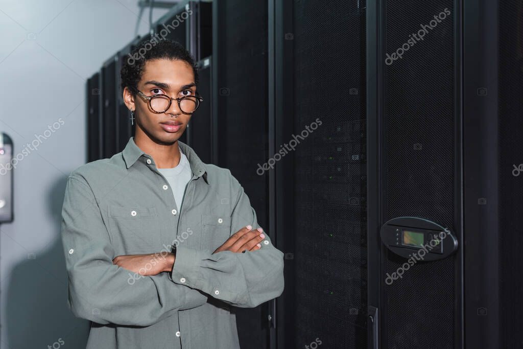 Security engineer arriving at a commercial site